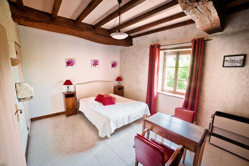 Ferme Auberge de Malo Etrigny Extérieur photo